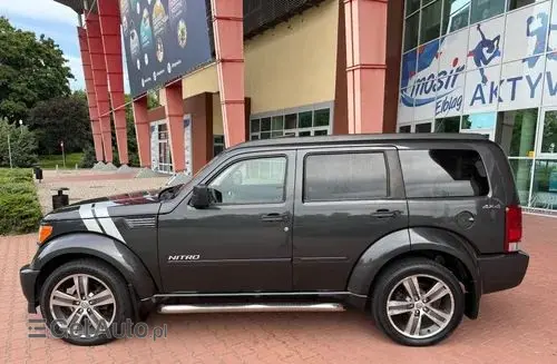 DODGE Nitro 