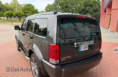 DODGE Nitro 