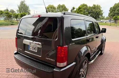DODGE Nitro 
