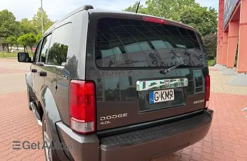 DODGE Nitro 