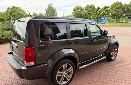 DODGE Nitro 