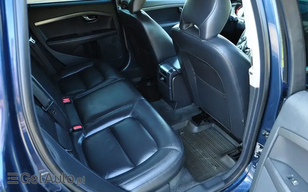VOLVO V70 D4 Summum