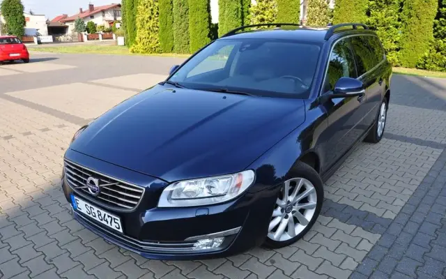 VOLVO V70 D4 Summum