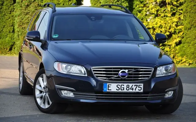 VOLVO V70 D4 Summum
