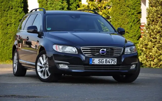 VOLVO V70 D4 Summum