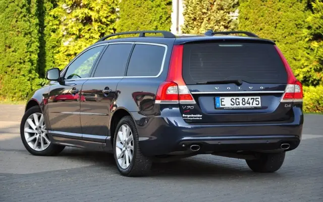 VOLVO V70 D4 Summum