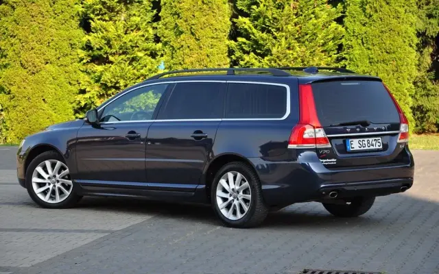 VOLVO V70 D4 Summum