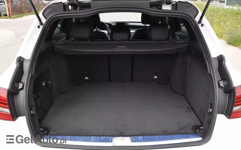 MERCEDES-BENZ Klasa C 200 4MATIC 9G-TRONIC