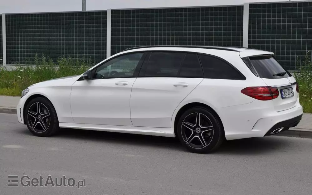 MERCEDES-BENZ Klasa C 200 4MATIC 9G-TRONIC