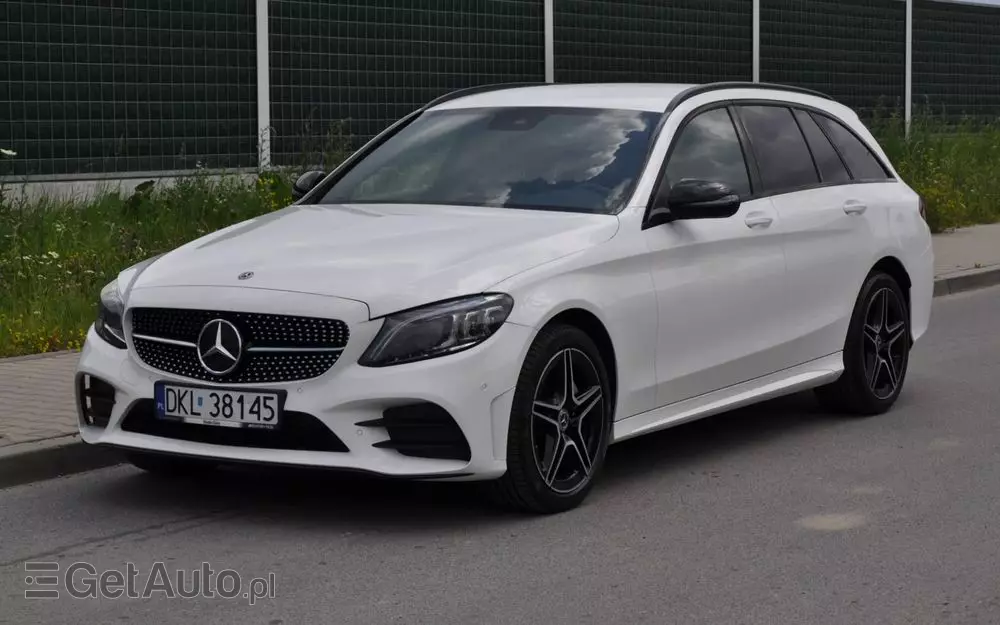 MERCEDES-BENZ Klasa C 200 4MATIC 9G-TRONIC