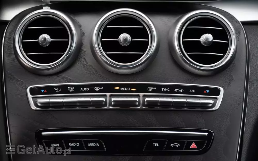 MERCEDES-BENZ Klasa C 200 4MATIC 9G-TRONIC