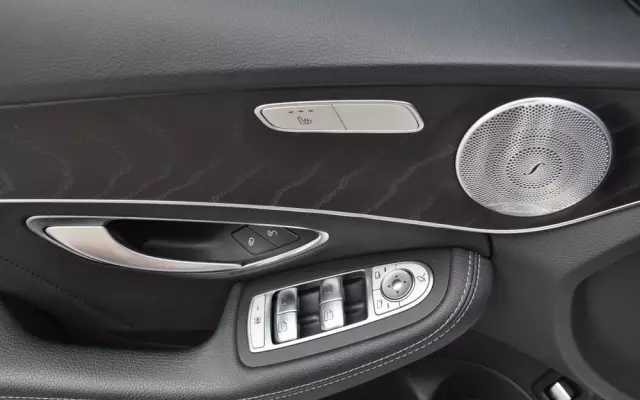 MERCEDES-BENZ Klasa C 200 4MATIC 9G-TRONIC