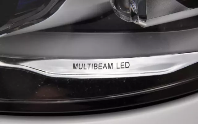 MERCEDES-BENZ Klasa C 200 4MATIC 9G-TRONIC