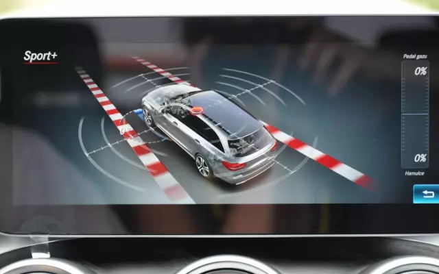 MERCEDES-BENZ Klasa C 200 4MATIC 9G-TRONIC