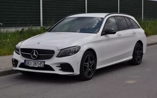 MERCEDES-BENZ Klasa C 200 4MATIC 9G-TRONIC