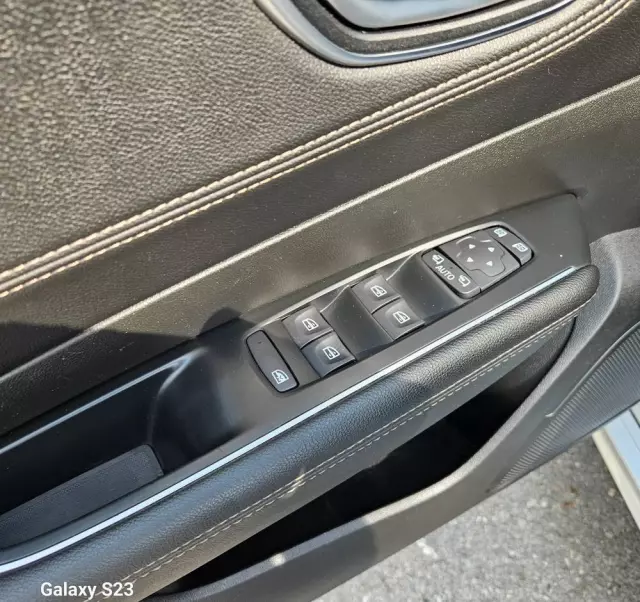 RENAULT Talisman Grandtour ENERGY TCe 200 EDC LIMITED