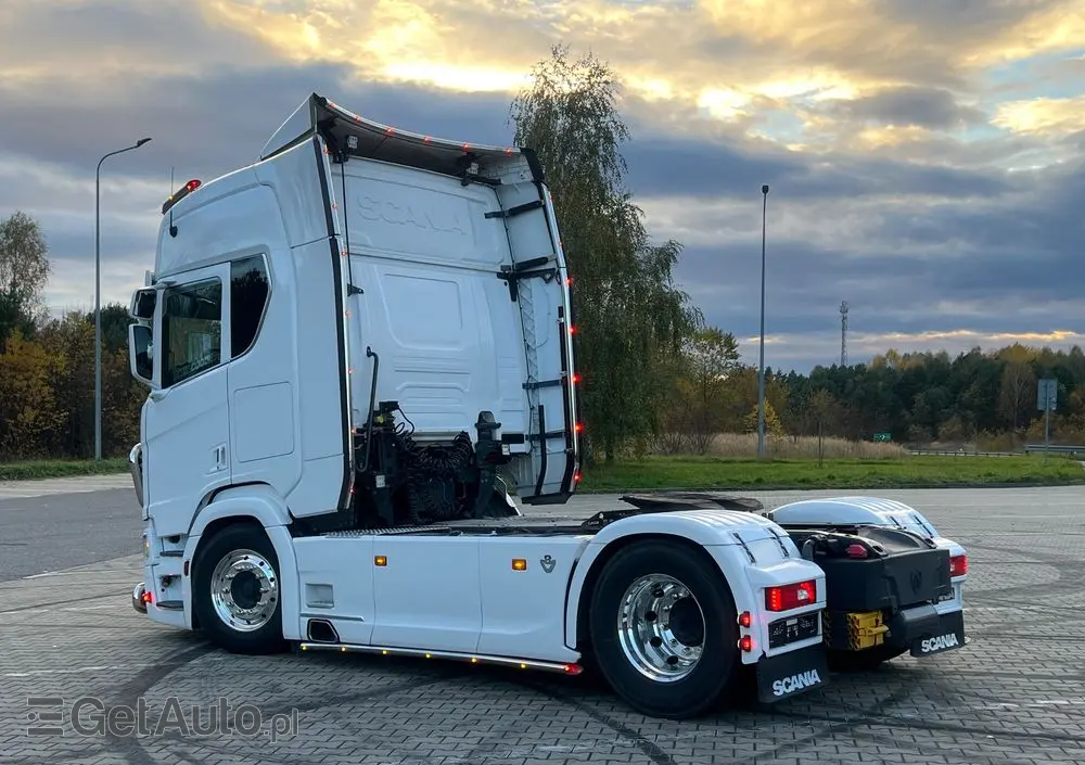 SCANIA Scania R650 z Niemiec bez EGR tylko SCR pełne wyposażenie FULL AIR V8 