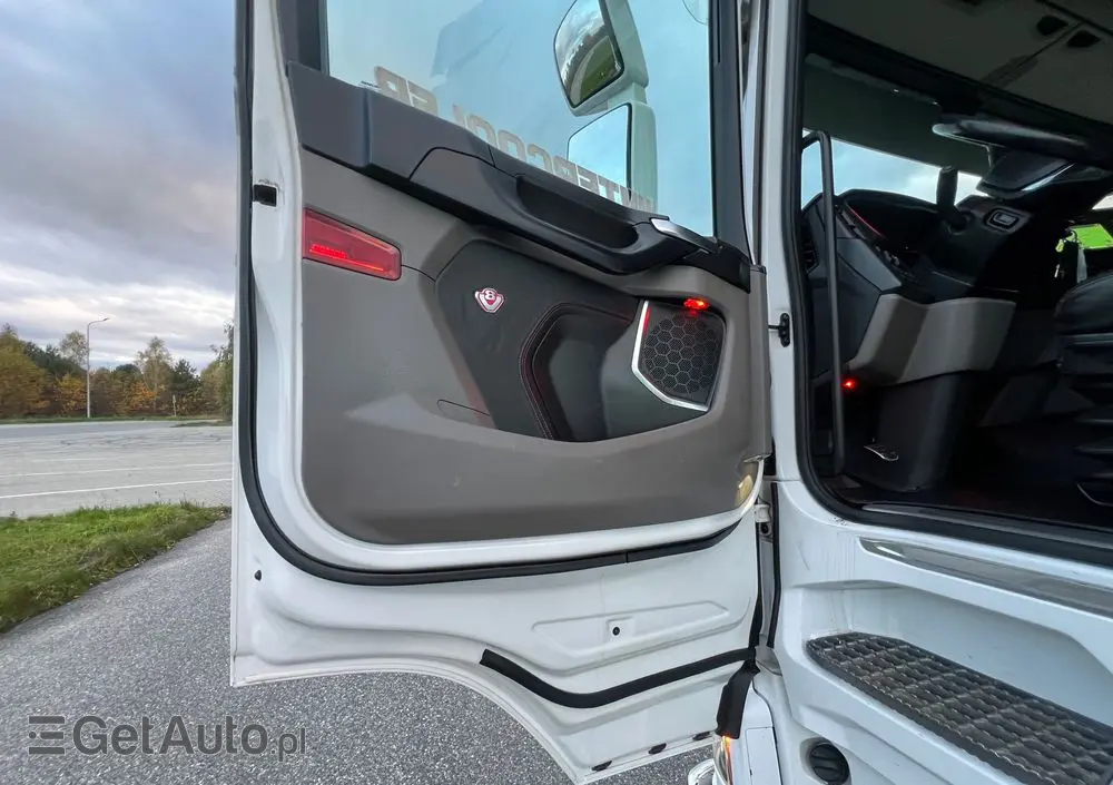 SCANIA Scania R650 z Niemiec bez EGR tylko SCR pełne wyposażenie FULL AIR V8 