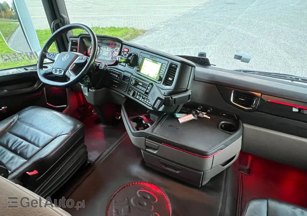 SCANIA Scania R650 z Niemiec bez EGR tylko SCR pełne wyposażenie FULL AIR V8 