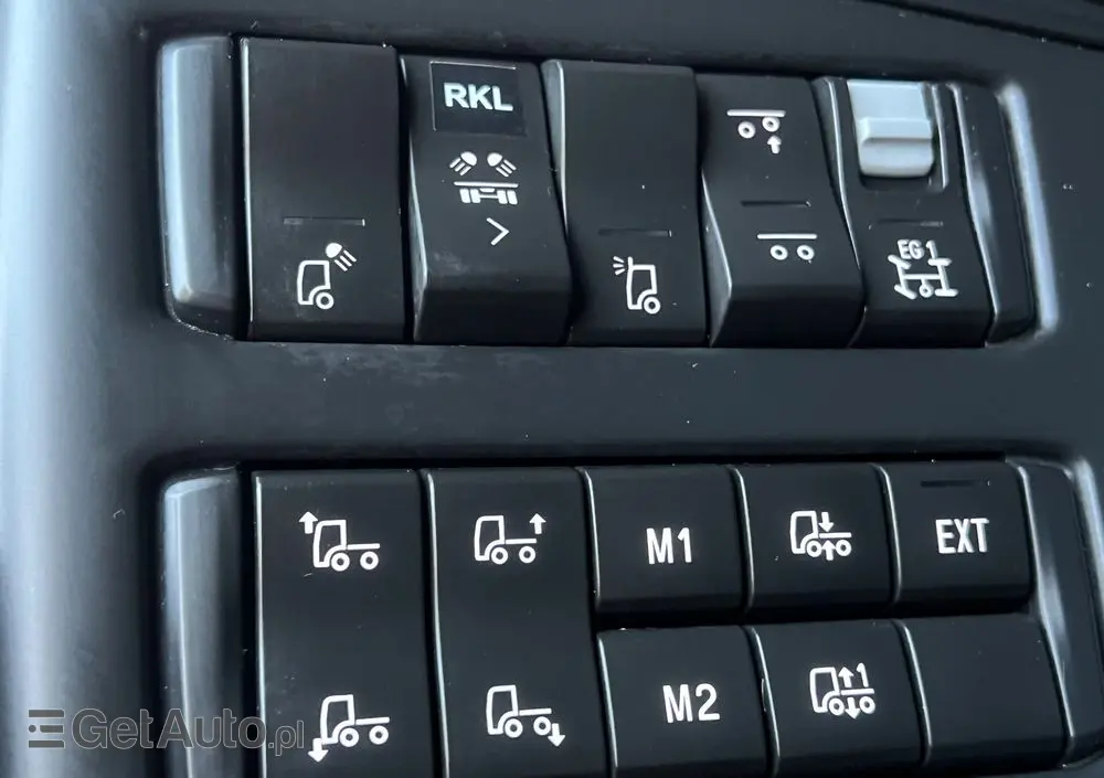 SCANIA Scania R650 z Niemiec bez EGR tylko SCR pełne wyposażenie FULL AIR V8 