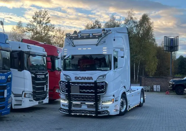 SCANIA Scania R650 z Niemiec bez EGR tylko SCR pełne wyposażenie FULL AIR V8 