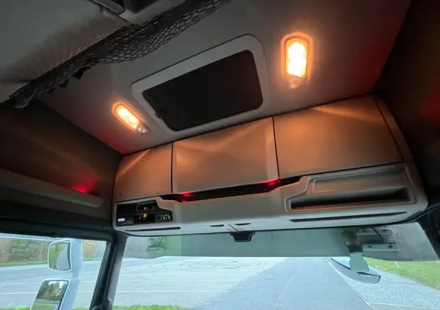 SCANIA Scania R650 z Niemiec bez EGR tylko SCR pełne wyposażenie FULL AIR V8 