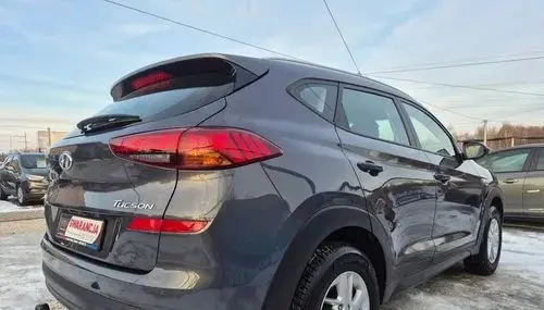HYUNDAI Tucson 