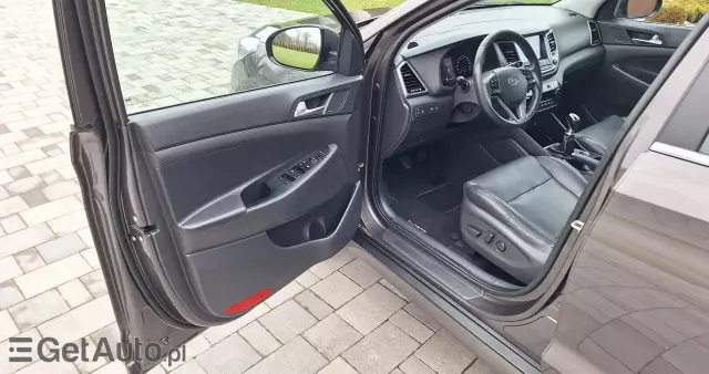 HYUNDAI Tucson Blue 1.7 CRDi 2WD Style