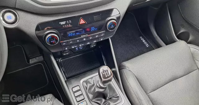HYUNDAI Tucson Blue 1.7 CRDi 2WD Style