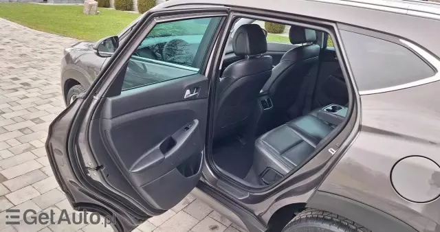 HYUNDAI Tucson Blue 1.7 CRDi 2WD Style