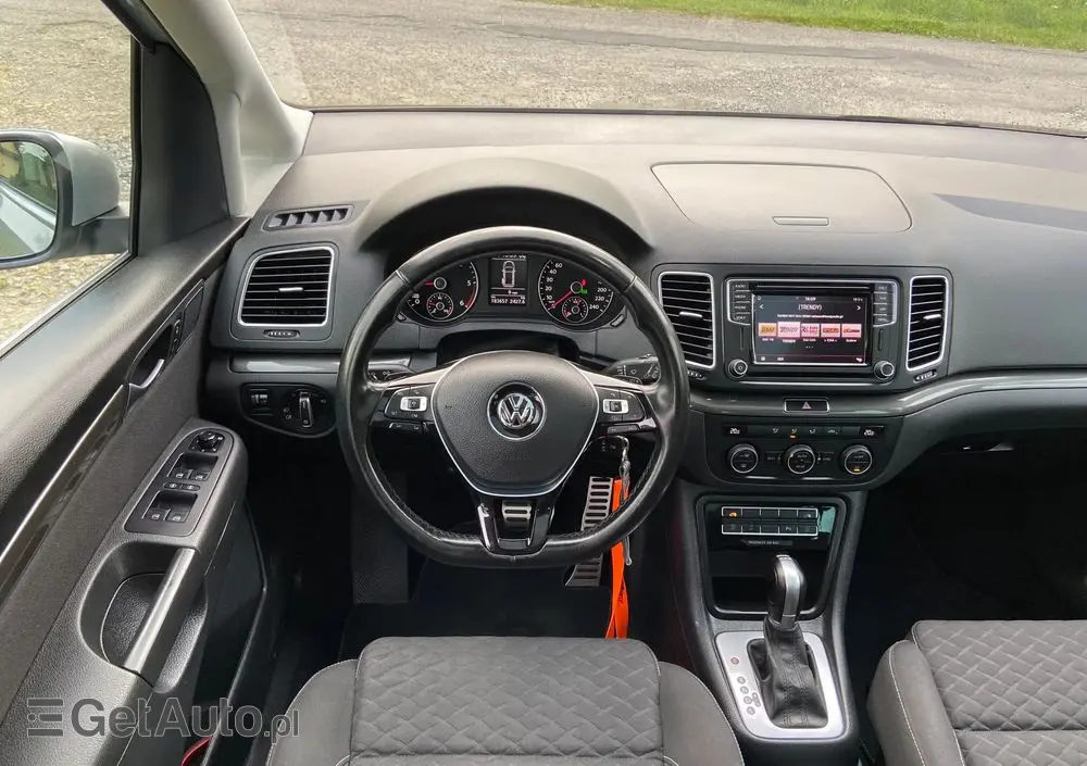 VOLKSWAGEN Sharan 2.0 TDI DSG (BlueMotion Technology) Highline