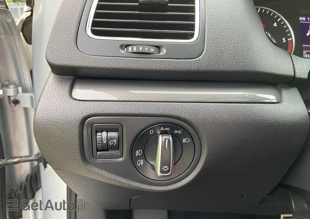 VOLKSWAGEN Sharan 2.0 TDI DSG (BlueMotion Technology) Highline