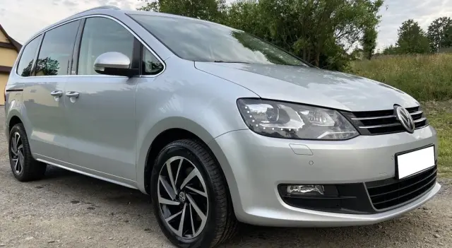 VOLKSWAGEN Sharan 2.0 TDI DSG (BlueMotion Technology) Highline