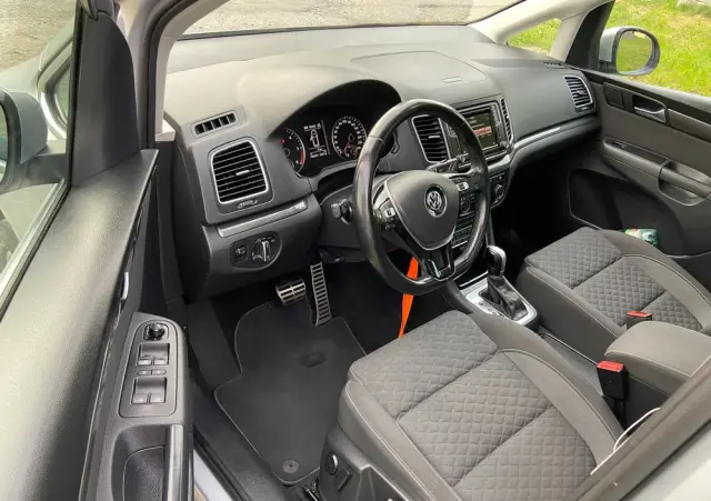 VOLKSWAGEN Sharan 2.0 TDI DSG (BlueMotion Technology) Highline