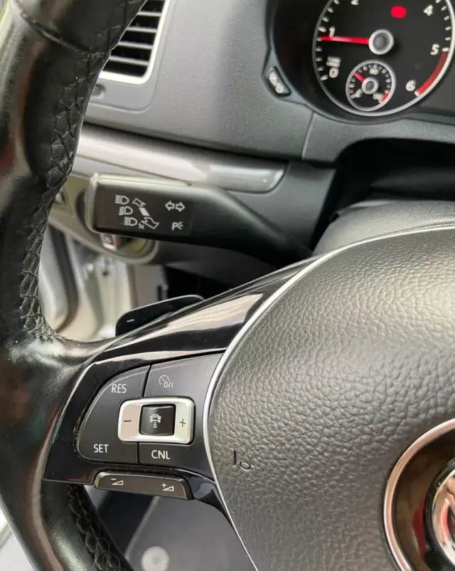 VOLKSWAGEN Sharan 2.0 TDI DSG (BlueMotion Technology) Highline