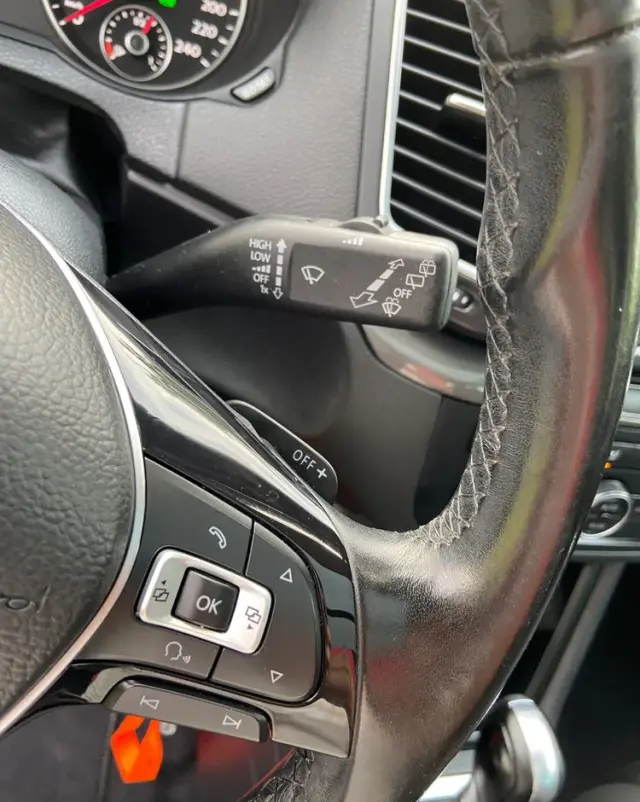 VOLKSWAGEN Sharan 2.0 TDI DSG (BlueMotion Technology) Highline