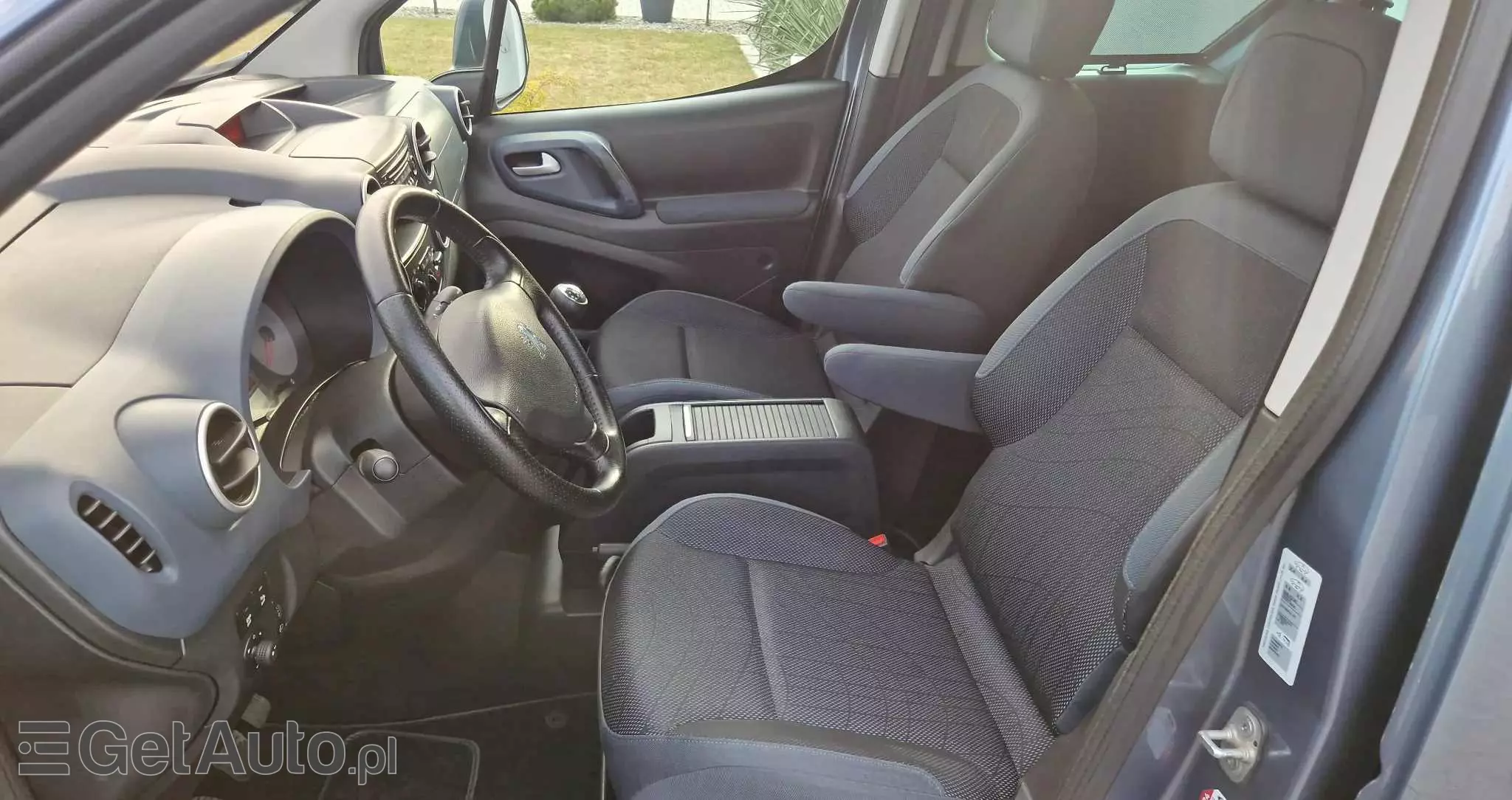 PEUGEOT Partner Tepee HDi FAP 110 Premium