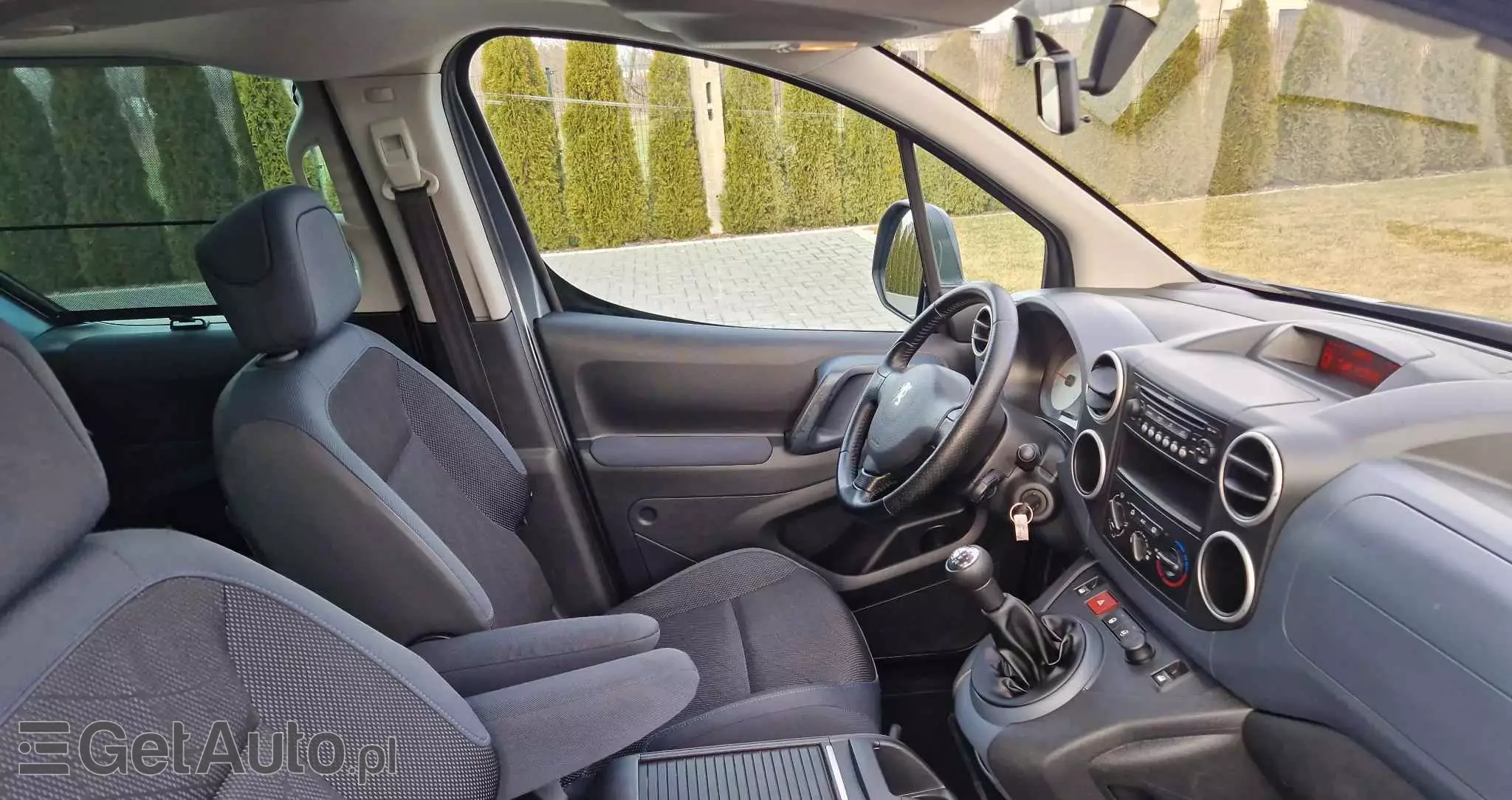 PEUGEOT Partner Tepee HDi FAP 110 Premium