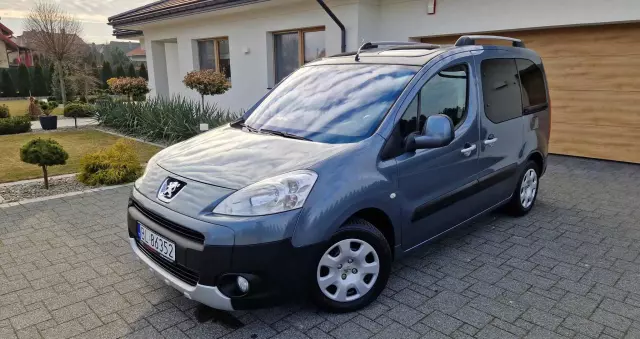 PEUGEOT Partner Tepee HDi FAP 110 Premium