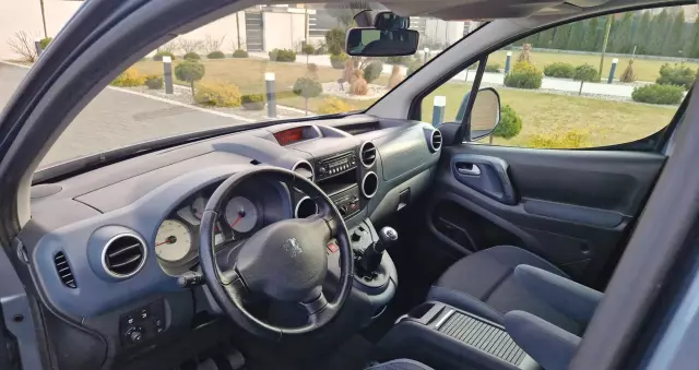 PEUGEOT Partner Tepee HDi FAP 110 Premium