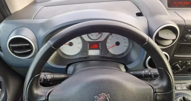 PEUGEOT Partner Tepee HDi FAP 110 Premium