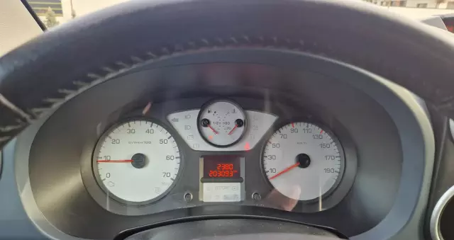 PEUGEOT Partner Tepee HDi FAP 110 Premium