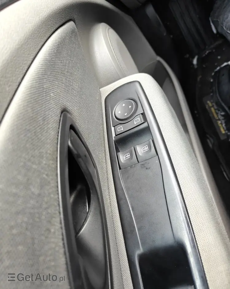 RENAULT Megane 1.6 16V 100 Expression