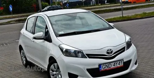 TOYOTA Yaris 