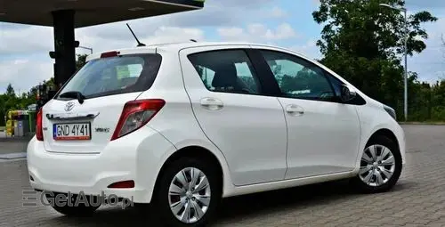 TOYOTA Yaris 