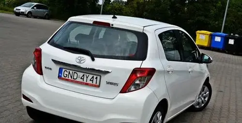 TOYOTA Yaris 
