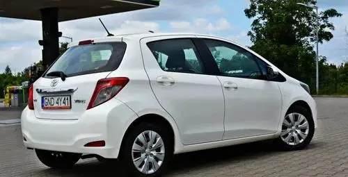 TOYOTA Yaris 
