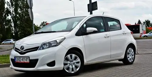 TOYOTA Yaris 