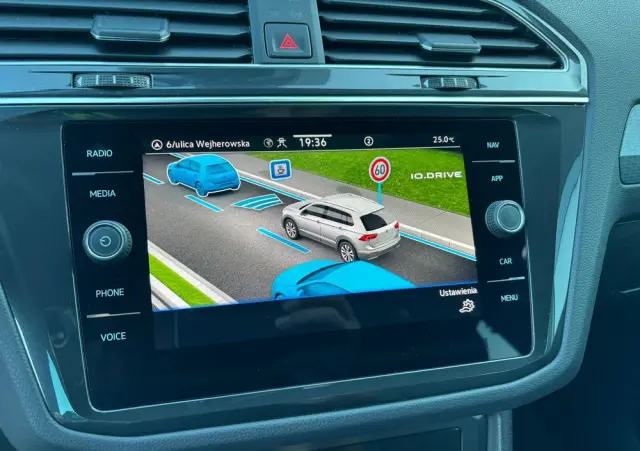 VOLKSWAGEN Tiguan 2.0 TDI SCR DSG IQ.DRIVE