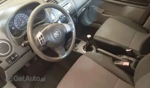 SUZUKI SX4 